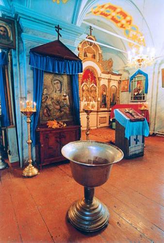 Купель где крестили в  св. Матрону Московскую